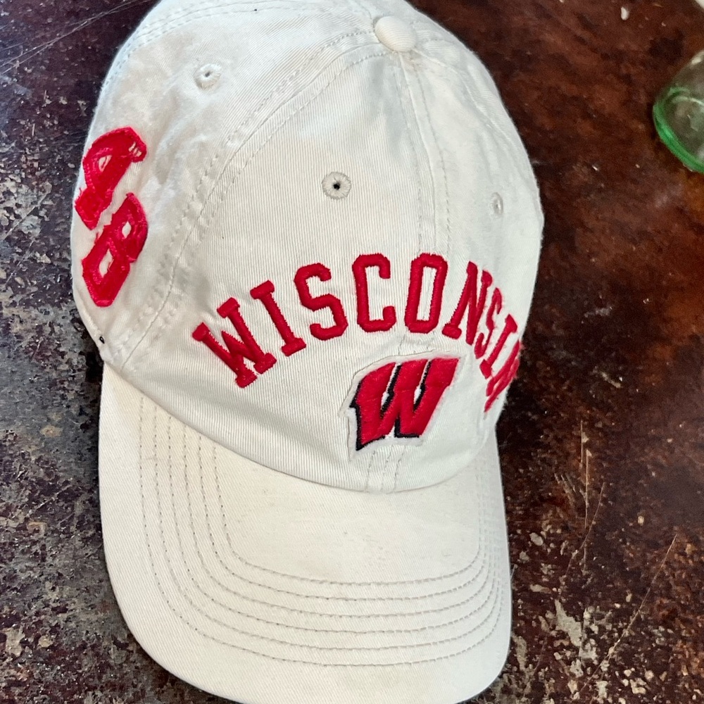 47 Brand Wisconsin Badgers Red and White Hat